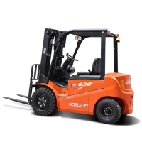 FE4P30/35Q四支點(diǎn)鋰電平衡重叉車(chē)，諾力電動(dòng)叉車(chē)